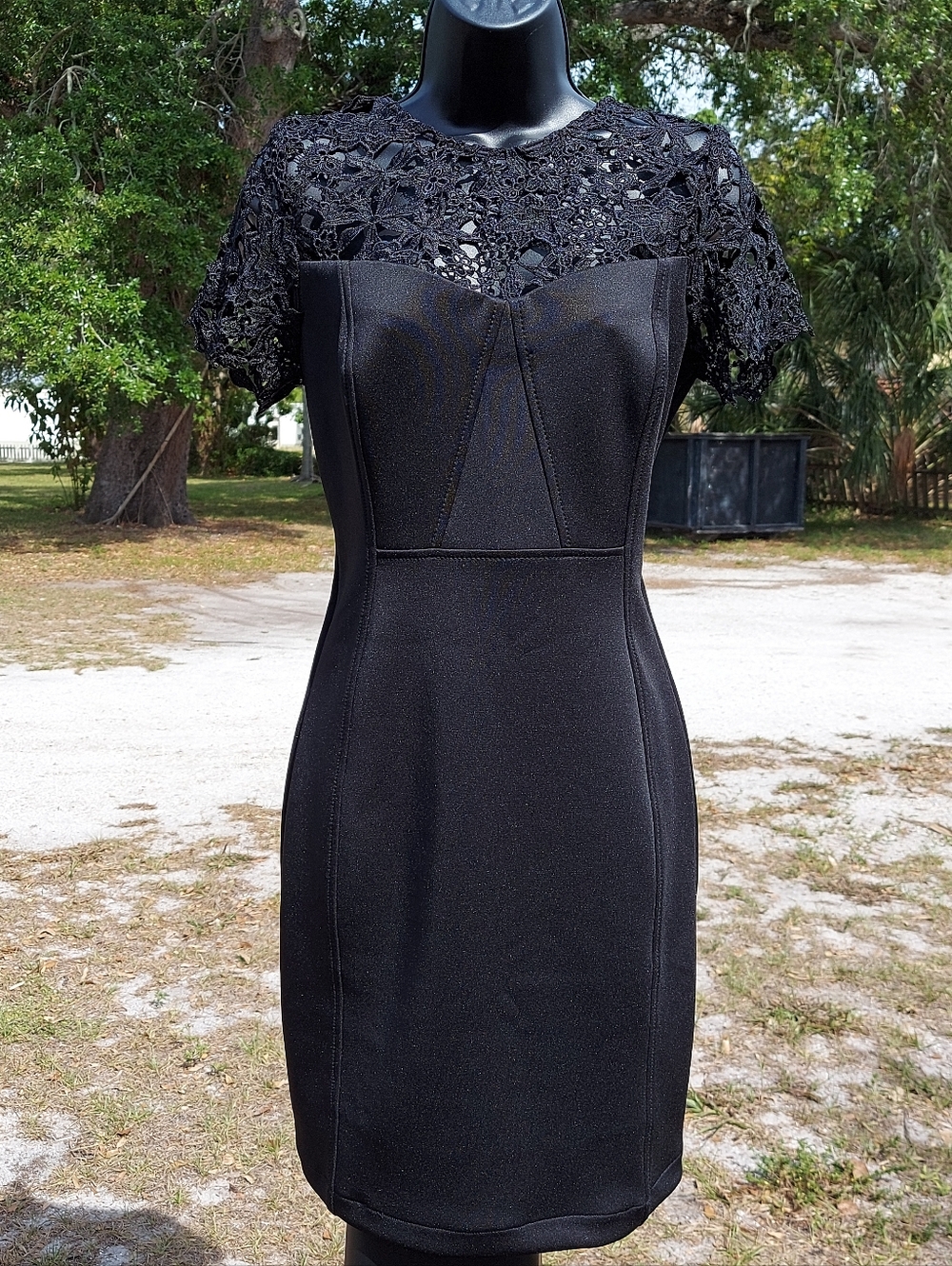 Calvin KleinWomen's black sheath dress by   size 6